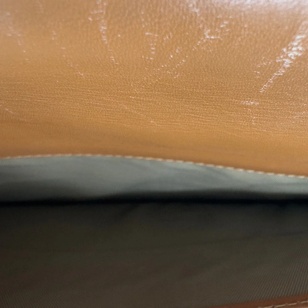 Hartmann tan leather